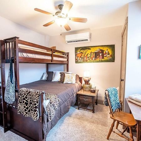 10 Min To Town Center & Wedding Venues W Walkscore 96 & Super Fast Wifi Apartment Lancaster Exterior photo